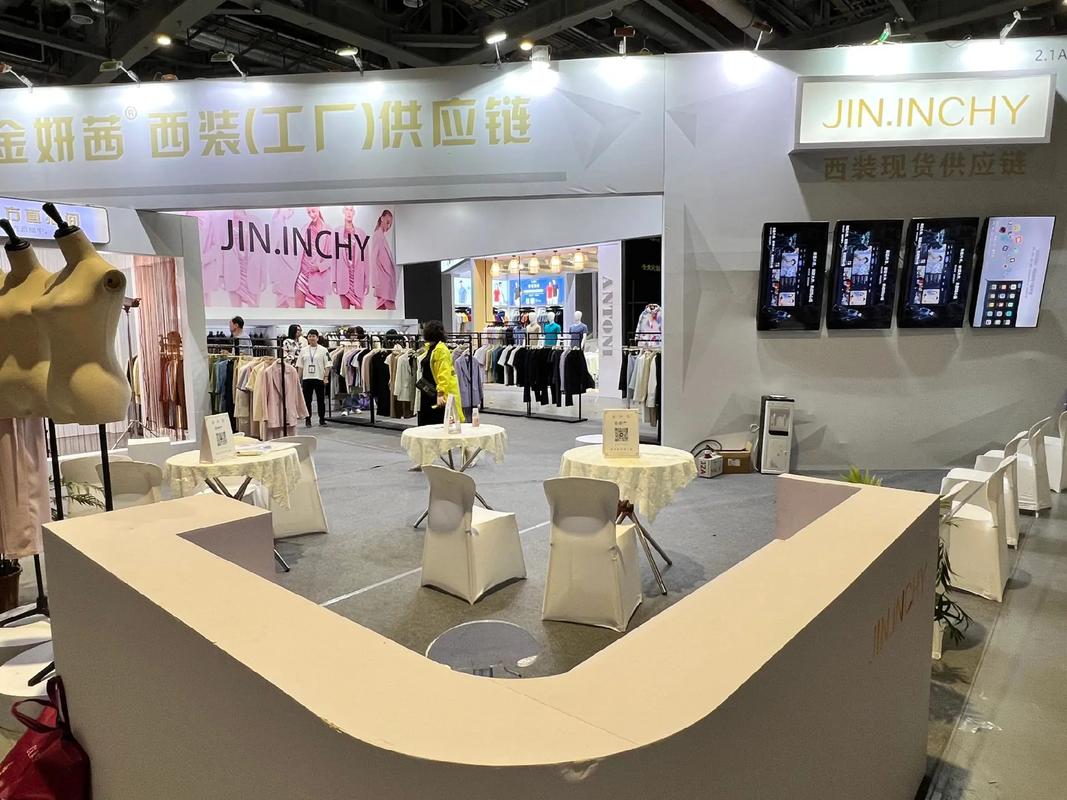 上海服裝展會 美麗經濟新地標，化妝品銷售強勢增長